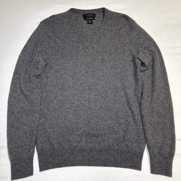 Tahari Gray 100% 2-Ply Cashmere V Neck Knit Sweater Womens Size Medium EUC - Picture 1 of 15